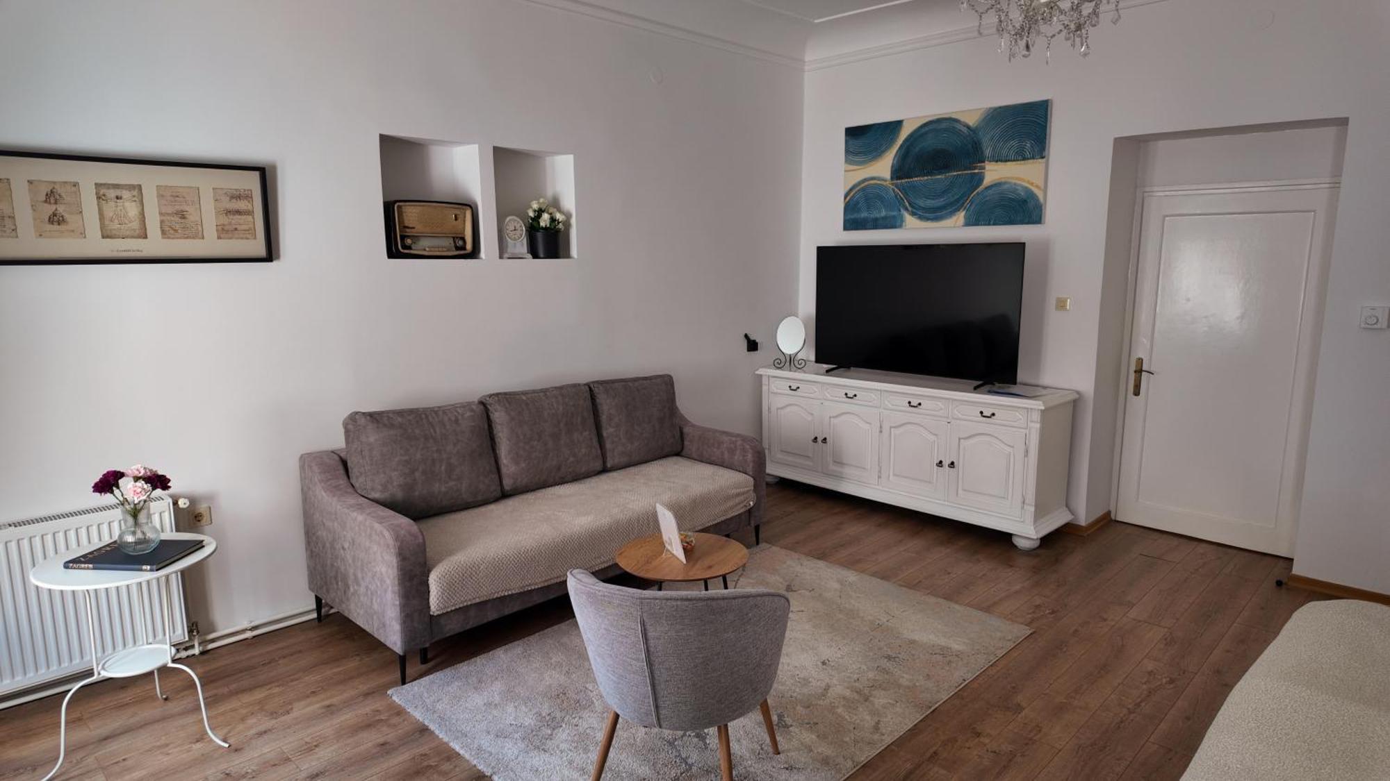 Luxury Apartment In Center Of ザグレブ エクステリア 写真